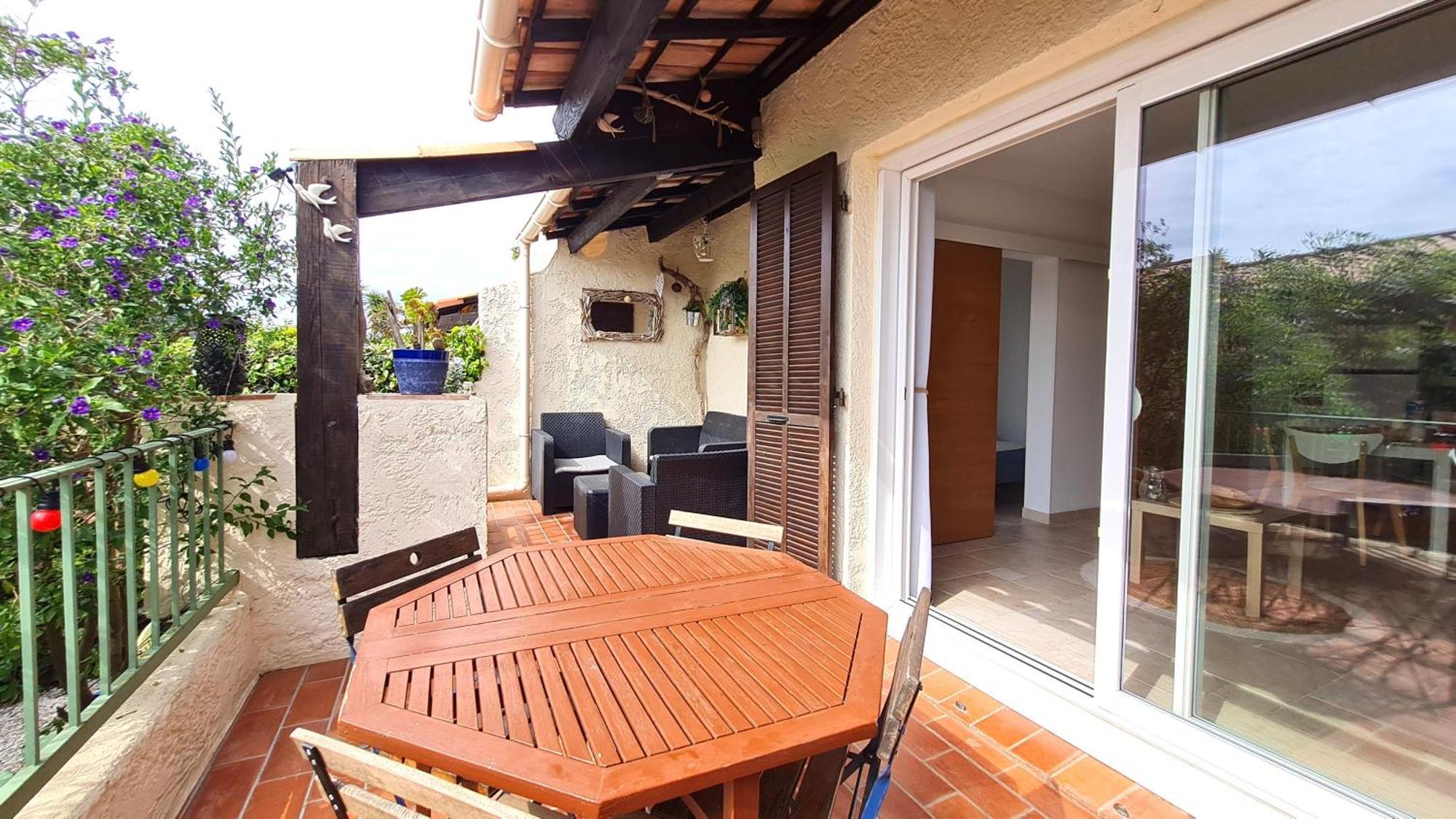Bel Appartement Renove, Avec Terrasse Et Piscine La Croix-Valmer Eksteriør bilde